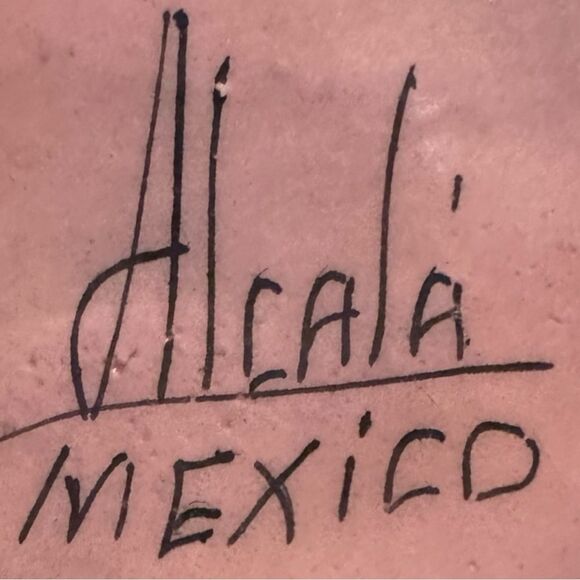 Vintage paper mache folk art turtle with floral accents. Signed. Unique decor - Picture 8 of 16